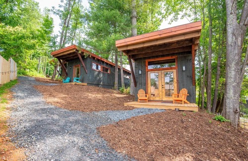 West Jefferson Cabin | 1 Mile to Downtown West Jefferson Camping Cabin #5