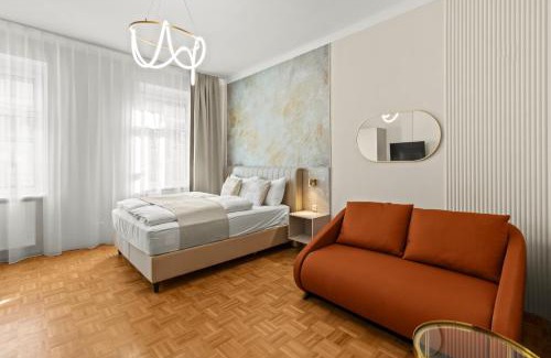 Meidling Hotel | 1 Min to U6 Niederhofstraße I Near Schönbrunn