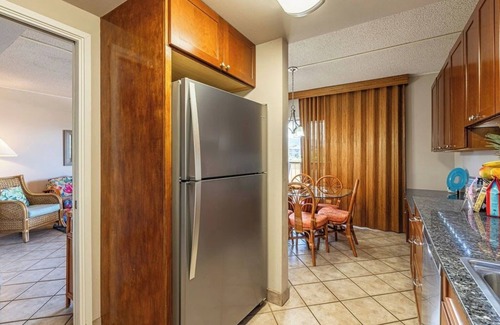 Historic Kailua Village Condo | 1 Min Walk Downtown! Lux Spacious Condo w/views