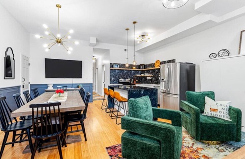 Phoenix Hill Apartment | 1 of 3 Units- Sleeps 6, HOT TUB, Cowboy POOL, King Beds, Firepits, Yard Games