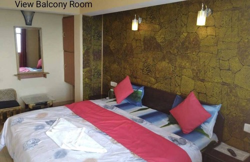 Darjeeling Hotel | 1 of best view property in Darjeeling