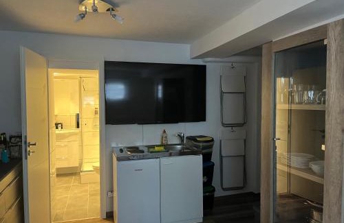 Eichsfelder Kessel Apartment | 1-Raum Ferienwohnung Souterrain Niederorschel