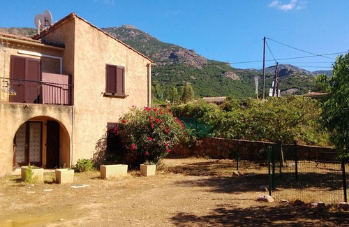 Galeria Apartment | 1-star, non-smoking apartment 100 metres from the beach
