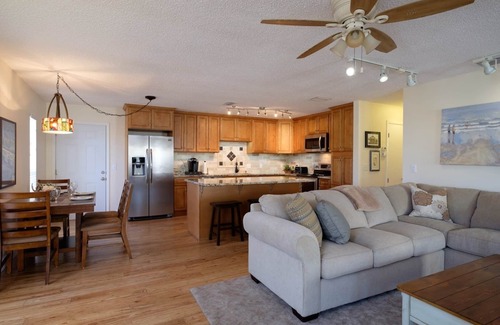 Holmes Beach Villa | 1 Step Closer 2 Bedroom Villa by RedAwning