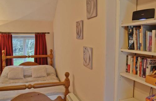 Dolwyddelan House | 1 Tan-y-castell