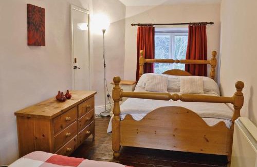 Dolwyddelan House | 1 Tan-y-castell