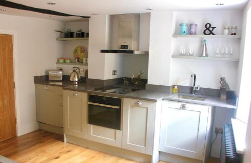 Stamford Apartment | 1 The Cottage, Studio Apartment, Ye Olde Barn Apartments