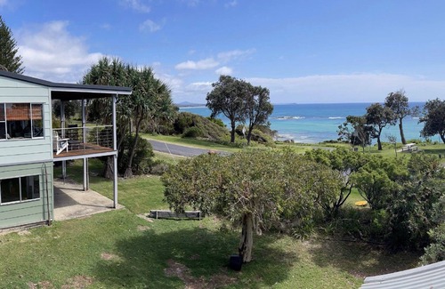 Minnie Water House | 1 Waratah - Delightful Cottage Getaway