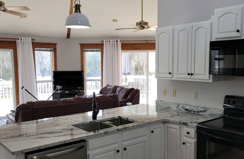 Steinhatchee House | #1 Waterfront Scalloping Fishing Paradise- GameRoom-WIFI- New Steinhatchee Dock!