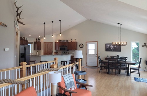 Cusick House | 10 Acre Private riverfront retreat w/dock and 1,000 ft waterfront