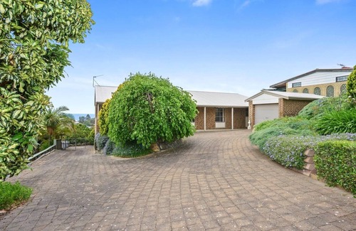 Encounter Bay House | 10 Clive Ave - Waterviews