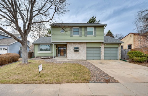 Arvada House | 10 Mi to Denver: Pet-Friendly Arvada Home w/Yard!