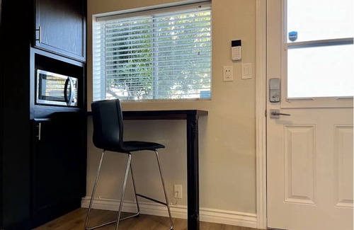 Garfield House | 10 Min Walk to Chasefield Stad/Bars/Shopping/ASU