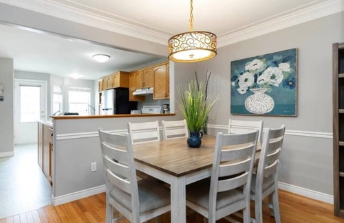 Dieppe House | 10 mins away from everything in Dieppe,NB