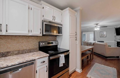 Irmo House | 10 Mins to Lake Murray! The Dutch Creek Cottage