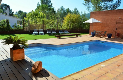 Vallpineda Villa | 10 minutes by car from Sitges. Villa María. View. Comfortable. A/C.