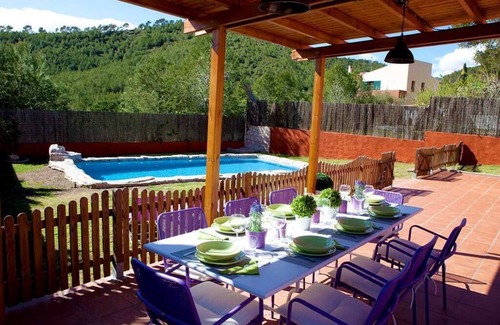 Sitges Town Center Villa | 10 minutes by car from Sitges. Villa El Olivo. XXL pool. Heated to 28º