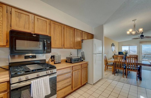 Northeast Reno House | *10% Off* Skyline Escape~Reno~UNR~Tahoe~Casinos