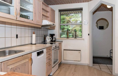 Henne House | 10 person holiday home in Henne