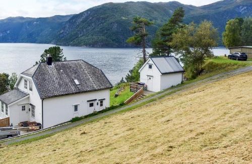Stordal House | 10 person holiday home in Stordal
