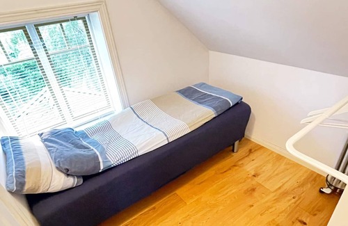 Arendal House | 10 person holiday home in arendal