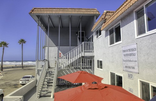 Downtown Condo | 10 Steps to the Beach/Oceanview