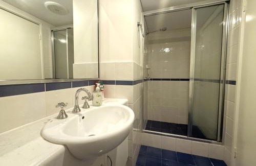 West Perth Apartment | 10 Tranquil Charm West Perth 2br Parking