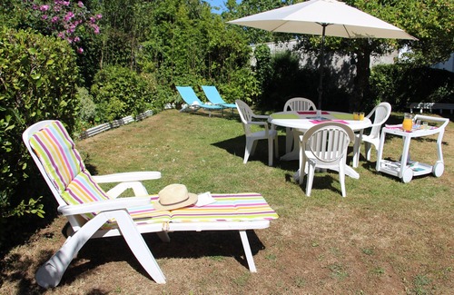 Fouesnant House | 100 m from the beach, NICE SEASIDE HOUSE, small sea view