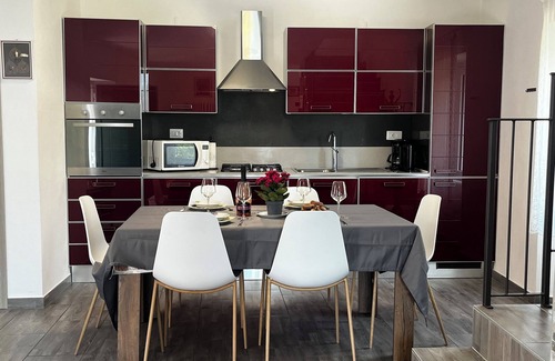 Vignola House | 100 square meters of completely renovated house on 2 levels