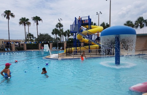 Clearwater Beach Cottage | 100 Steps to Beach. Pets Ok, Real Beach House, Daily Rentals
