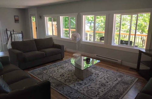 Howe Island House | 1000 Island Get Away/Howe Island