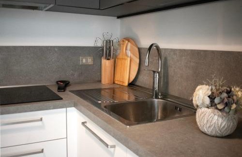 Marano Apartment | 100m dal Mare Casa Vacanze per 8 a Riccione