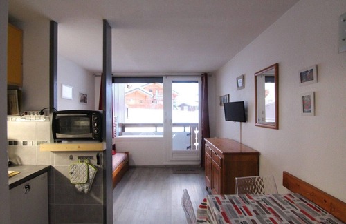 Bergers Hotel | 100m from ski slopes, Ground floor, balcony, parking, tv, ski locker, 25m², Alpe d'Huez