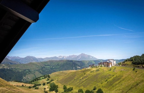 Peyragudes Apartment | 100m from ski slopes, 1st floor, parking, tv, ski locker, 49m², Peyragudes