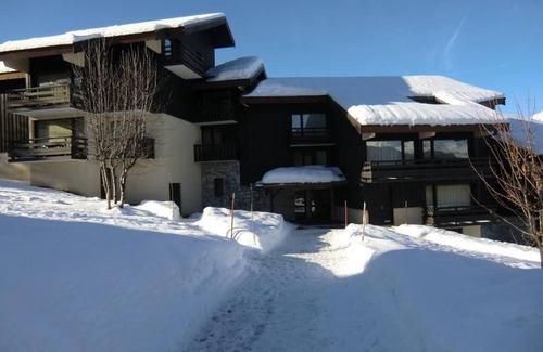 Montalbert Apartment | 100m from ski slopes, Ground floor, balcony, tv, ski locker, 24m², Montalbert