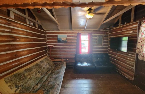 Au Train Cabin | 100yr Old Log Cabin On Autrain River Near Pictured Rocks And Lake Superior
