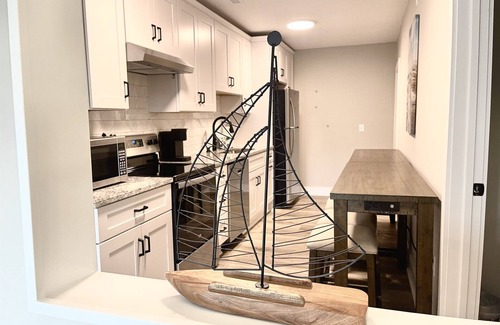 Isle of Palms Condo | #101 Ocean Inn 2 Bedroom 1.5 Bath Modern Favorite