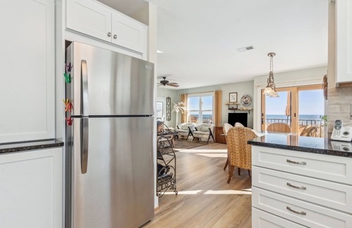 American Beach House | 105 Sailmaker - Beautiful 3 BR Oceanfront