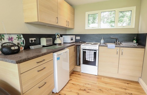 Cromer Cottage | 107 KINGS CHALET PARK, pet friendly, with a garden in Cromer