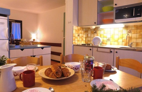Saint-Leger-les-Melezes Apartment | 10m from ski slopes, swimming pool, sauna, hammam, parking, tv, ski locker, 28m²