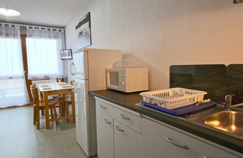 Chamrousse Apartment | 10m from ski slopes, 1st floor, balcony, tv, ski locker, 34m², Chamrousse