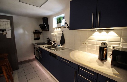 Wiesbaden Apartment | 10min in Wiesbaden, 15min FRA , 25min in Frankfurt | Fully Equipped Apartment for remote Workers.