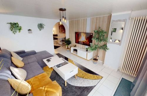 Wiesbaden Apartment | 10min in Wiesbaden, 15min FRA , 25min in Frankfurt | Fully Equipped Apartment for remote Workers.