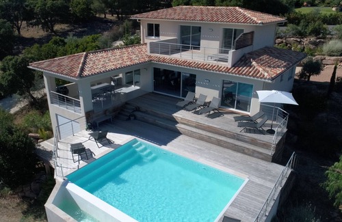 Pinarellu Villa | 10mn beach, Standing Villa, top sea view, fiber internet, heated pool, jacuzzi
