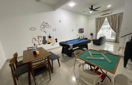 Taman Mount Austin House | 11 Austin 5mins to AICC Long Sing HeLiXuan Yi Jia PeiKin Restaurant Opposite HSI