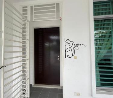 Taman Mount Austin House | 11 Austin 5mins to AICC Long Sing HeLiXuan Yi Jia PeiKin Restaurant Opposite HSI