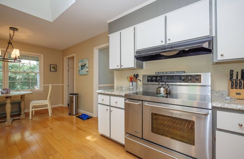 Heritage Woods House | 11 Deer Run: Beautiful home in Sea Pines with private pool. Walk to Beach