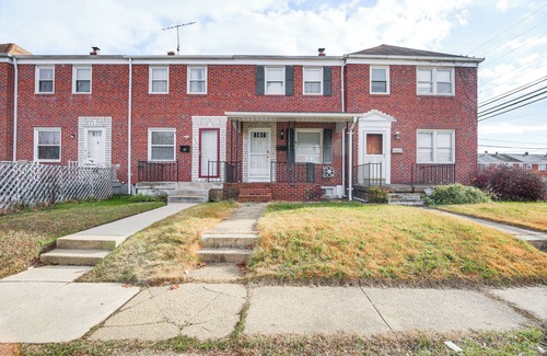 Middle River House | 11 Mi to Downtown Baltimore: Middle River Townhome