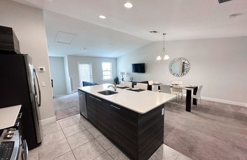Haines City House | 111KB: 2 Bedroom Townhome in Balmoral Resort - Water Park, Pool, Game Room, Bar/Grille
