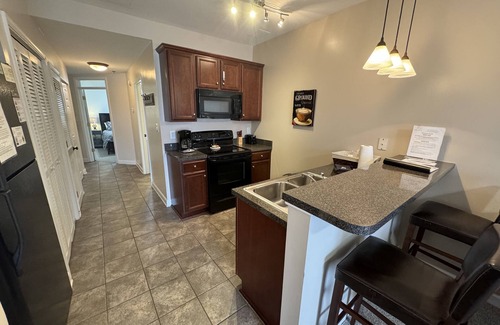 Smith Mountain Lake Apartment | #116 Pointe - 1 Bedroom Lakefront Condo at Mariners SML